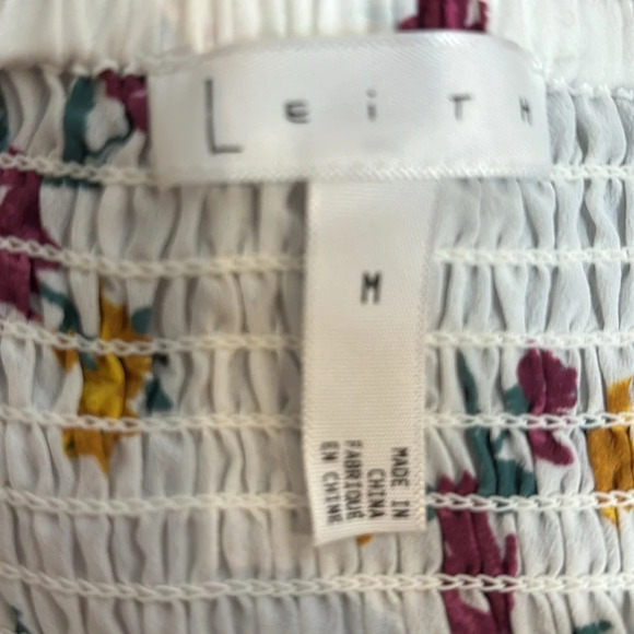 Leith women's front tie floral halter crop top size medium - Picture 6 of 7